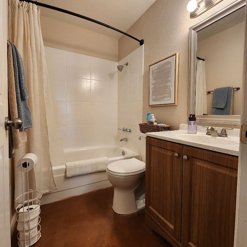 Hall Bathroom - Full Bath, Shared between Bedroom 2 & 3