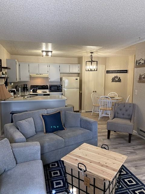Furnished Finder property 596356_1 photo 3