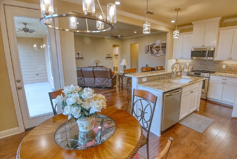 Furnished Finder property 596378_1 photo 1