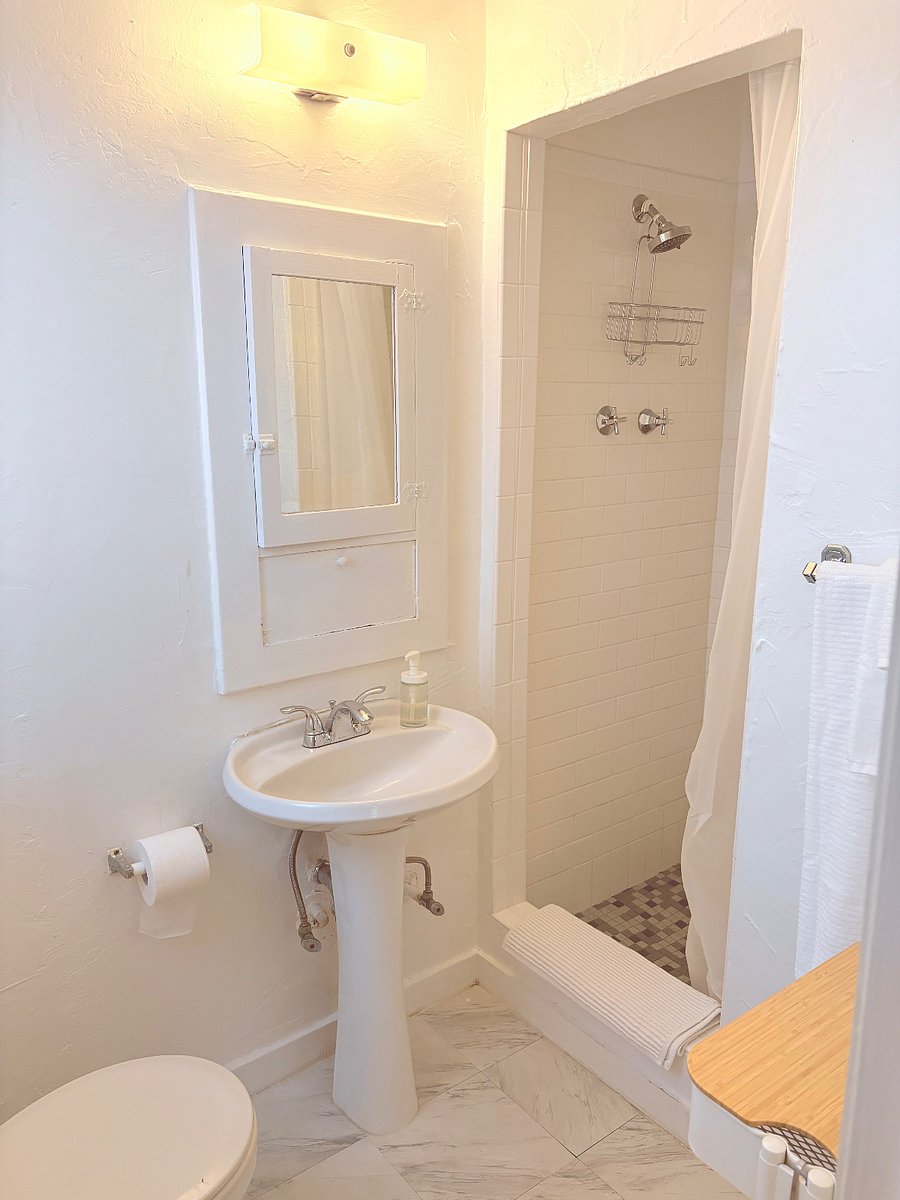Furnished Finder property 596418_1 photo 9