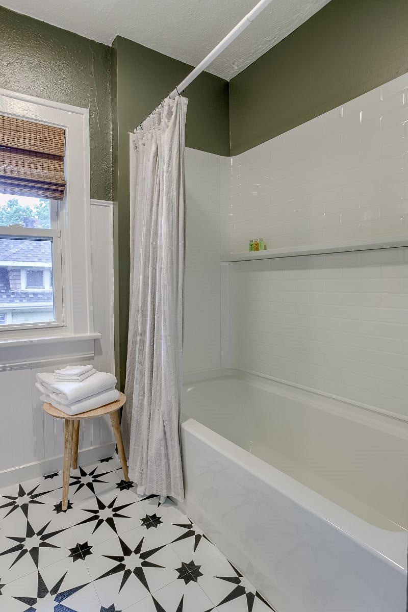Furnished Finder property 596464_1 photo 17