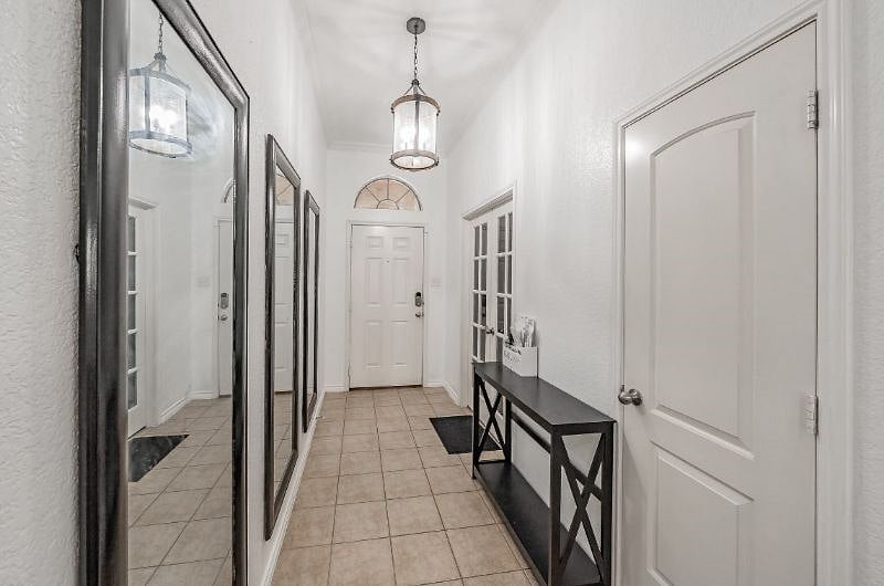 Furnished Finder property 596513_1 photo 3