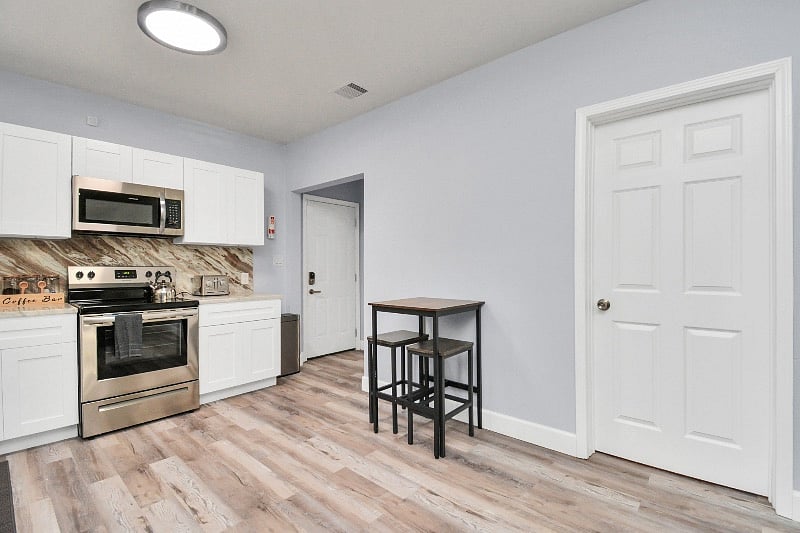 Furnished Finder property 596528_1 photo 3