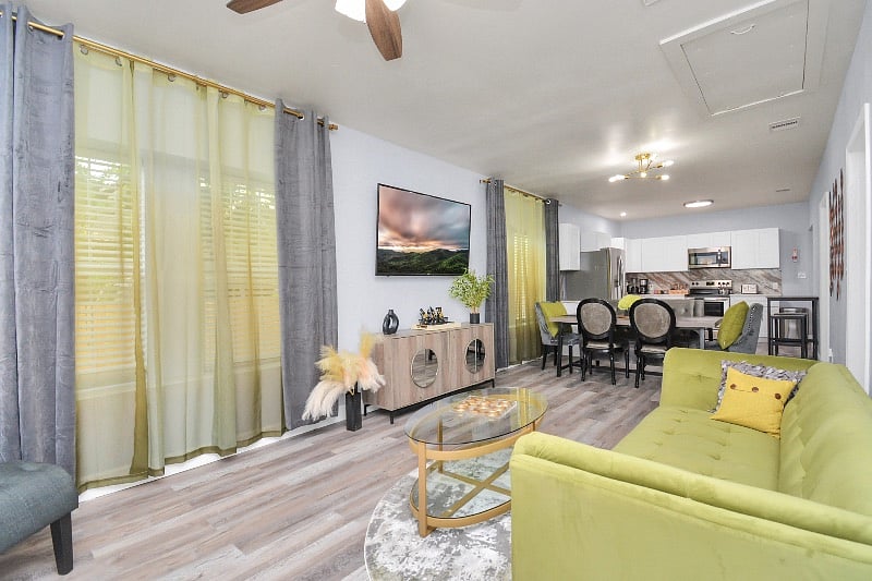 Furnished Finder property 596528_1 photo 16