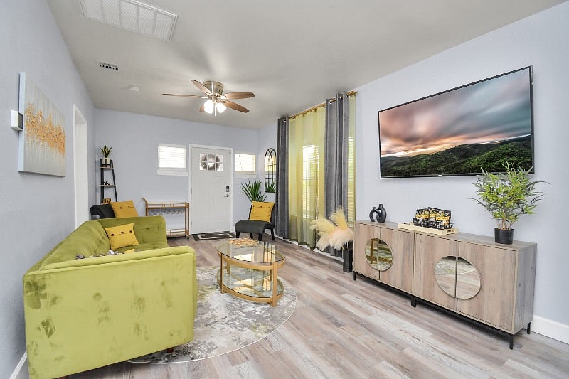 Furnished Finder property 596528_1 photo 24