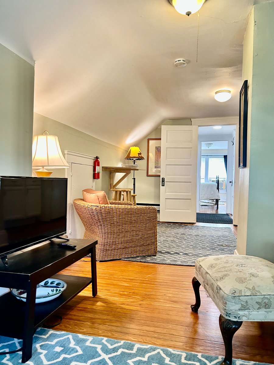Furnished Finder property 596549_1 photo 3