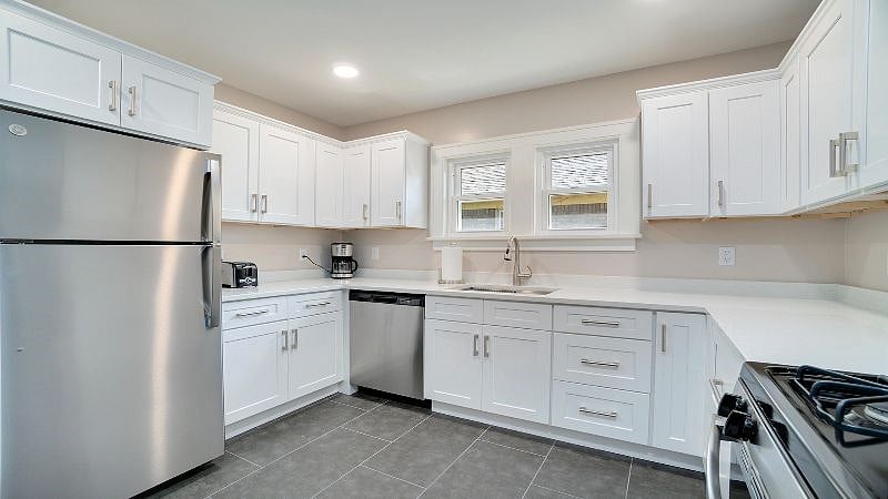 Furnished Finder property 596603_1 photo 8