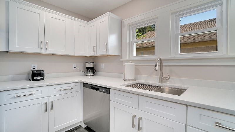 Furnished Finder property 596603_1 photo 10