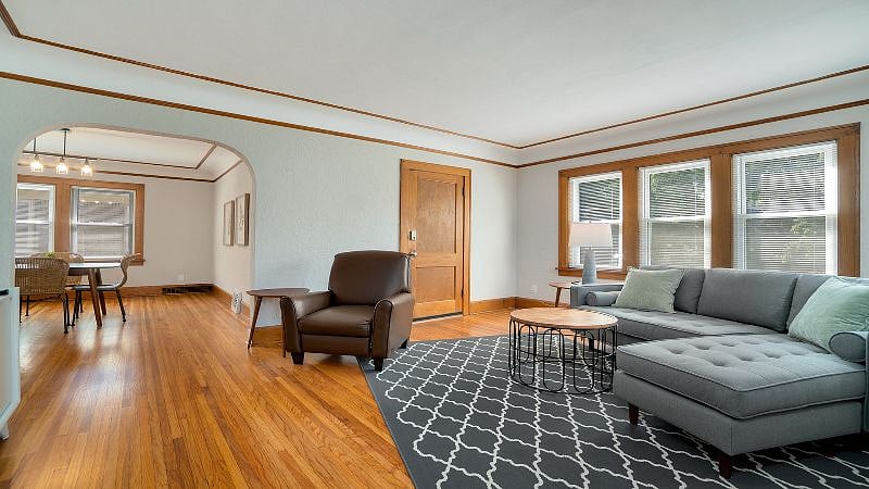 Furnished Finder property 596603_1 photo 3