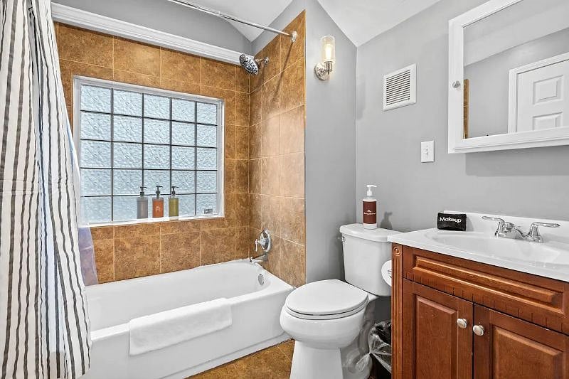 Furnished Finder property 596618_1 photo 17