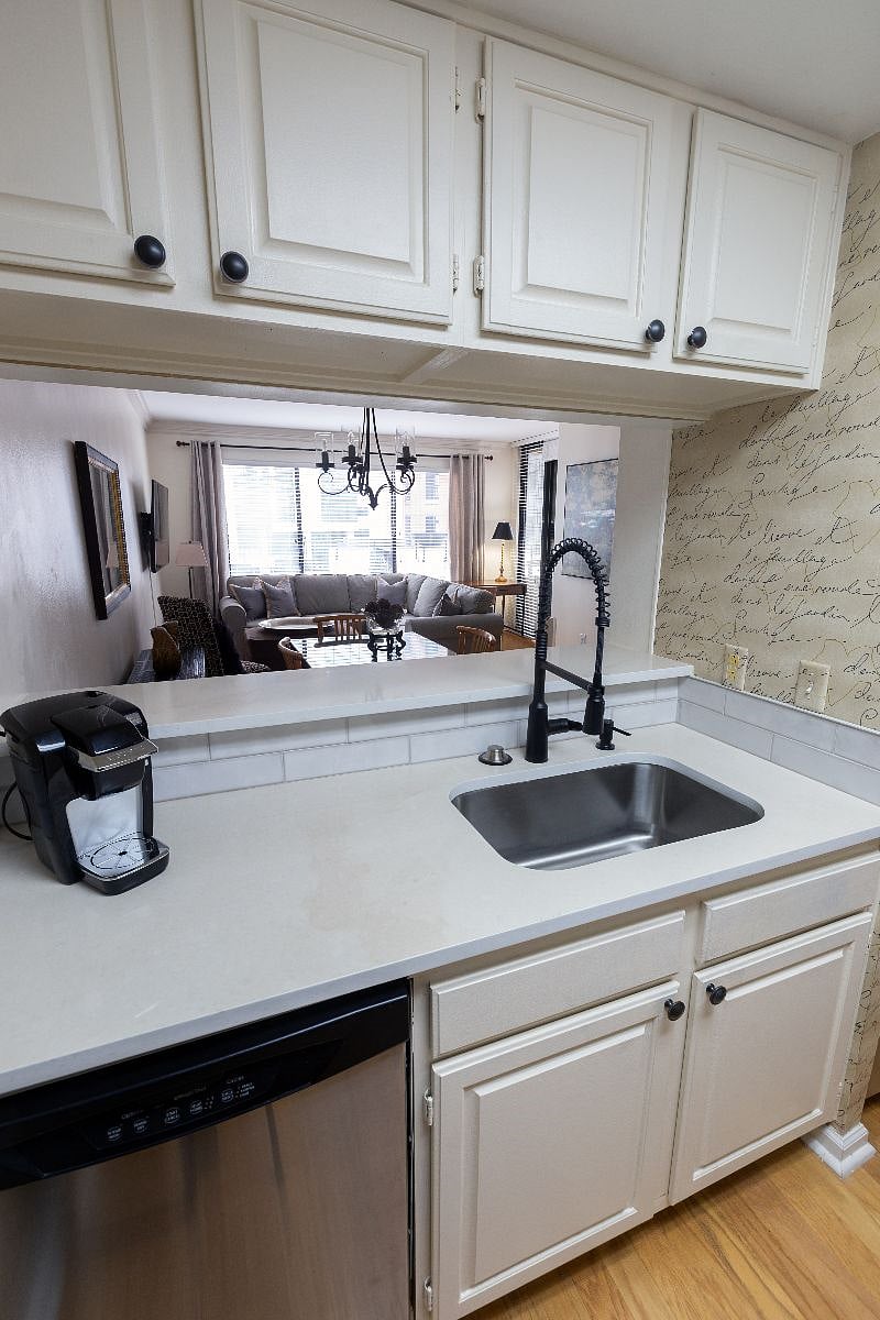 Furnished Finder property 596754_1 photo 12
