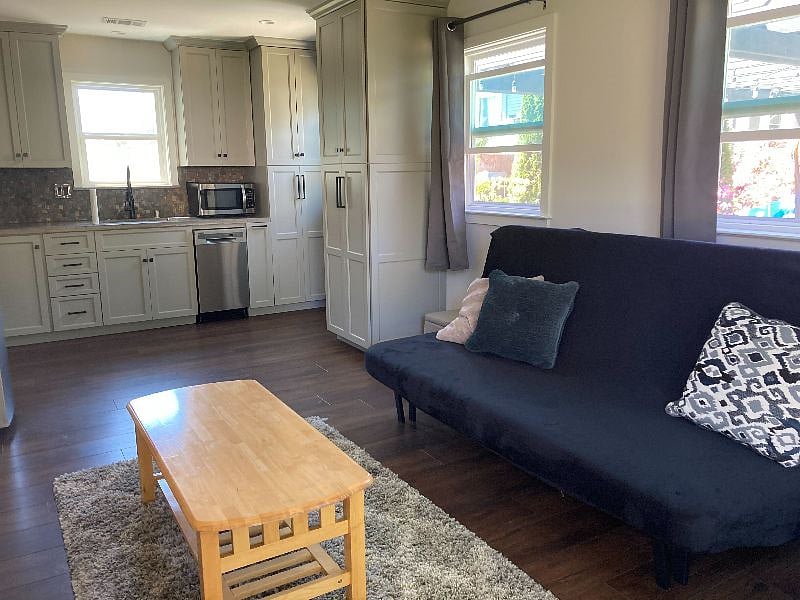 Furnished Finder property 596757_1 photo 7