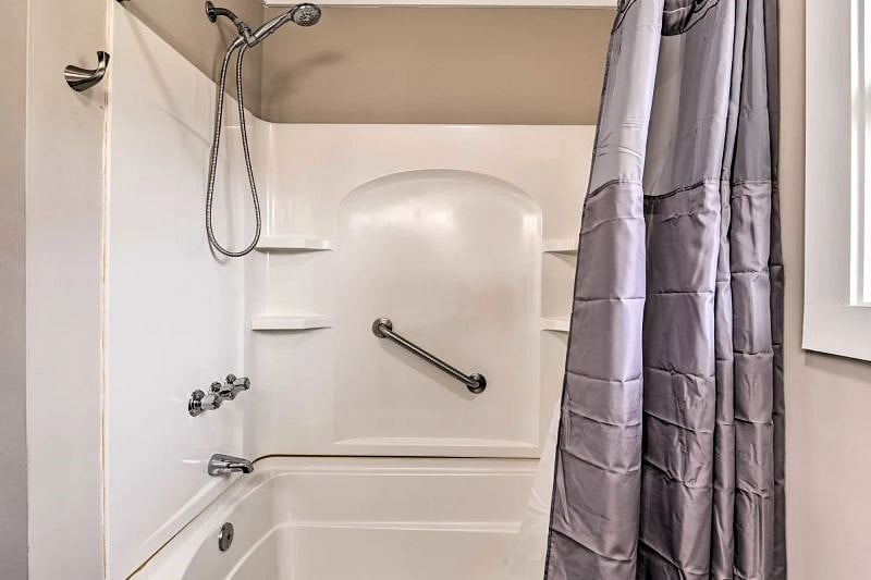 Furnished Finder property 596787_1 photo 16