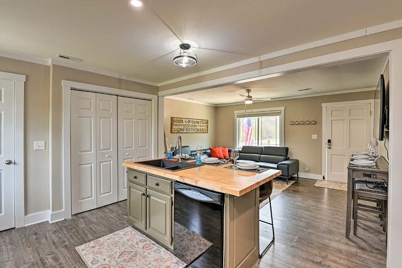 Furnished Finder property 596787_1 photo 21
