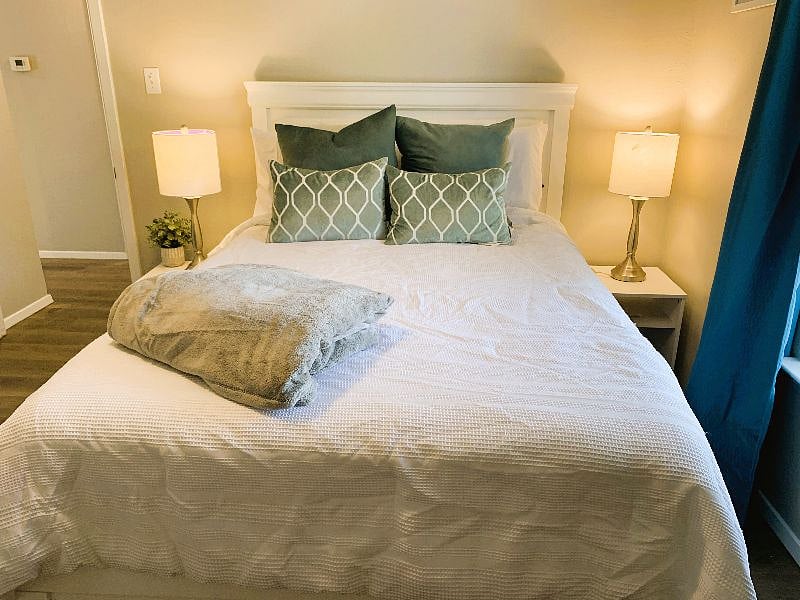 Furnished Finder property 596795_1 photo 17
