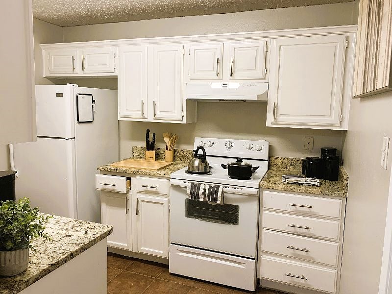 Furnished Finder property 596795_1 photo 11