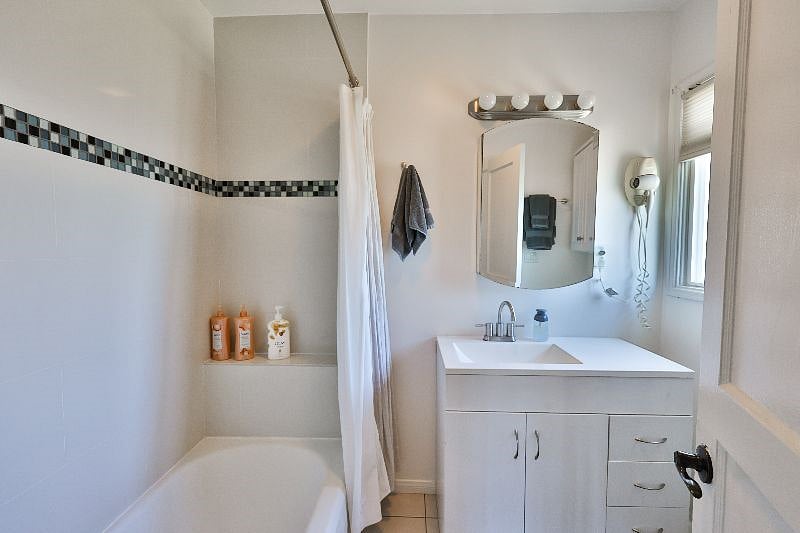 Furnished Finder property 596810_1 photo 13
