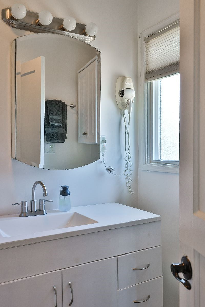 Furnished Finder property 596810_1 photo 17