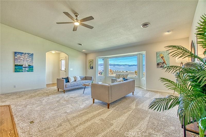 Furnished Finder property 596837_1 photo 3