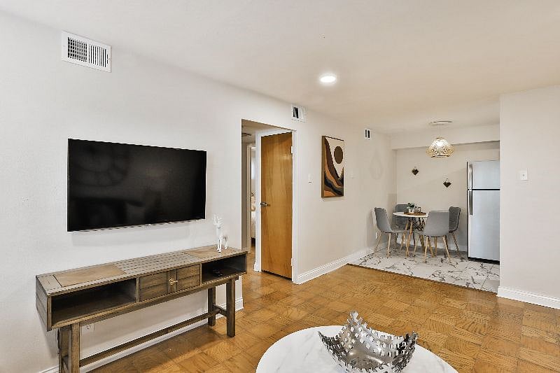 Furnished Finder property 596864_1 photo 3