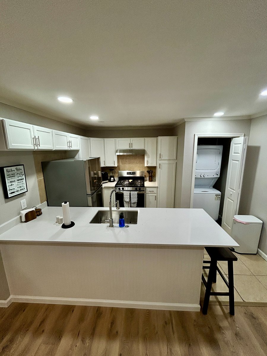 Furnished Finder property 596949_1 photo 3