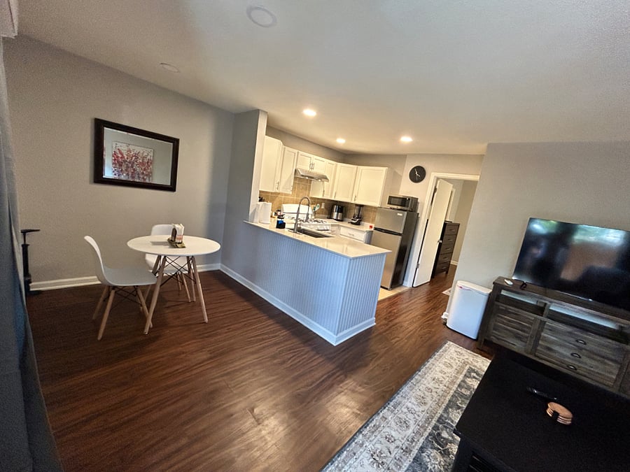 Furnished Finder property 596949_4 photo 3
