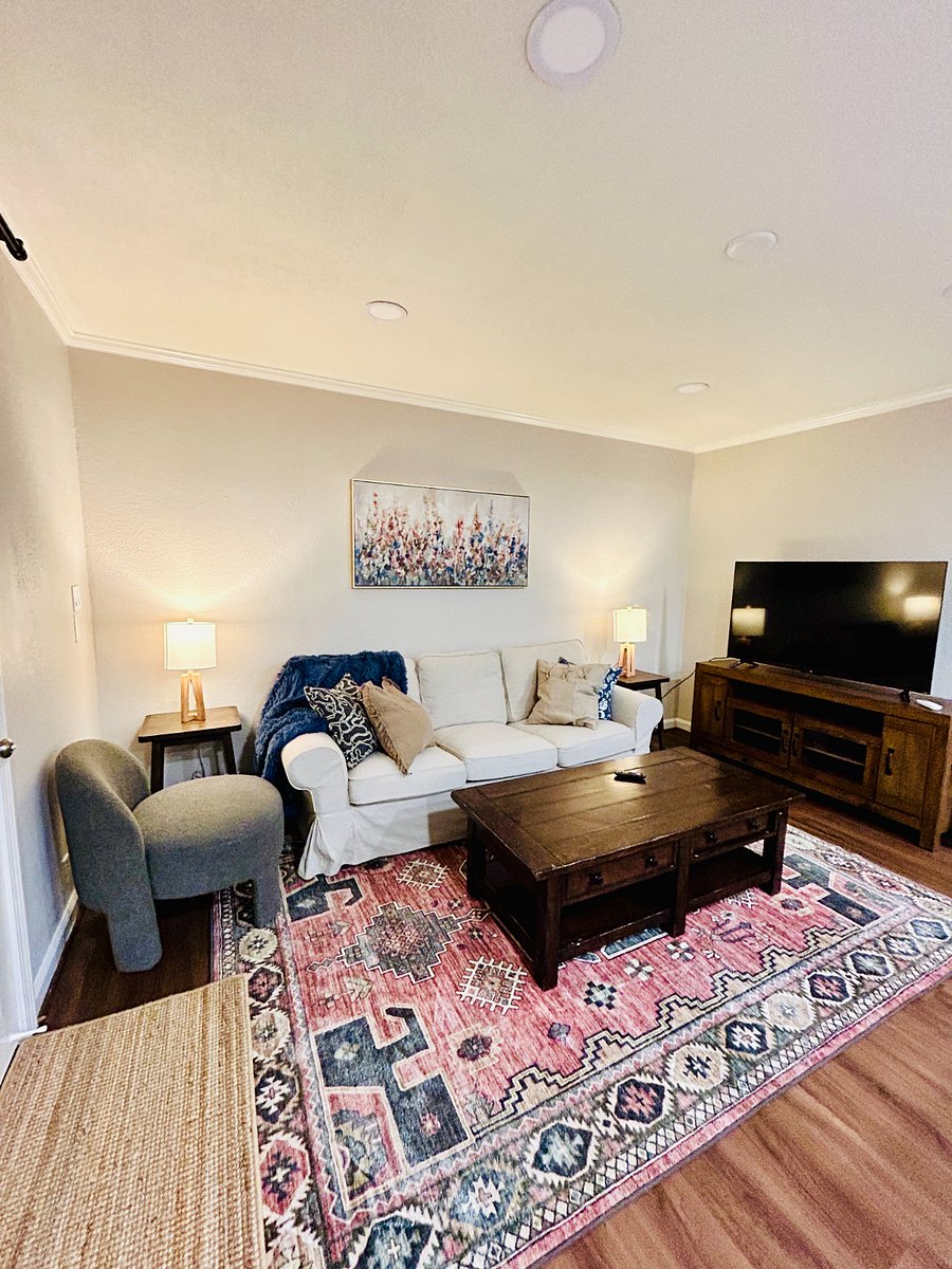 Furnished Finder property 596949_5 photo 3