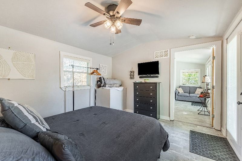 Furnished Finder property 596956_1 photo 4