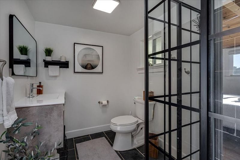 Furnished Finder property 596974_1 photo 7