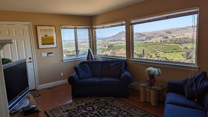 Furnished Finder property 597000_1 photo 11