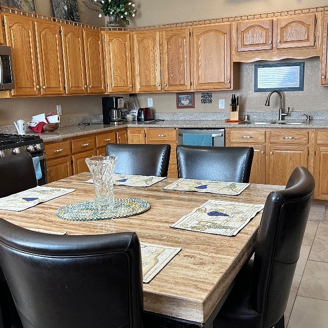 Furnished Finder property 597022_1 photo 2