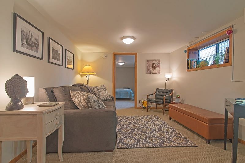 Furnished Finder property 597025_1 photo 3