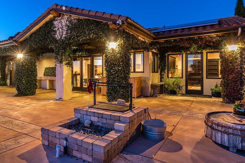 Furnished Finder property 597060_1 photo 16