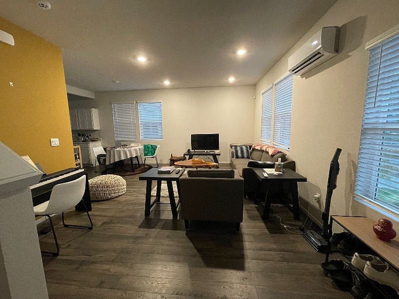 Furnished Finder property 597127_1 photo 13