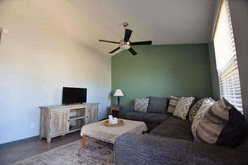 Furnished Finder property 597218_1 photo 3