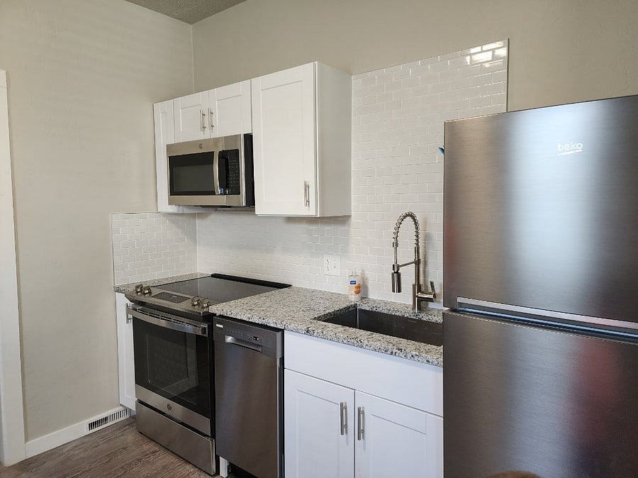 Furnished Finder property 597256_1 photo 5