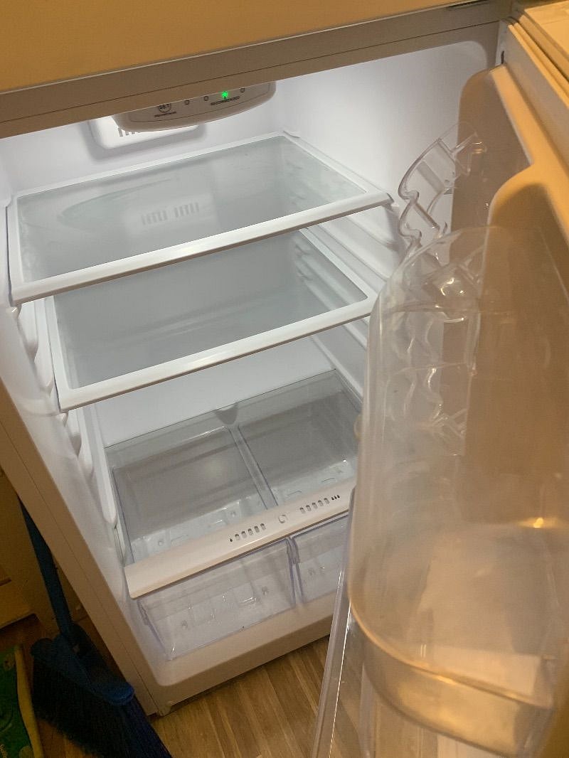 The fridge is clean. We ask you help keep it clean,,