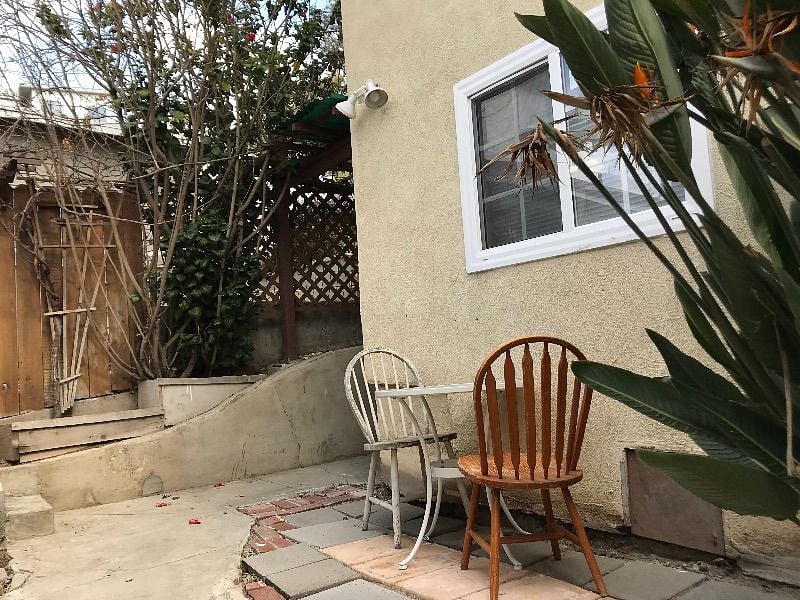 Furnished Finder property 597419_1 photo 3