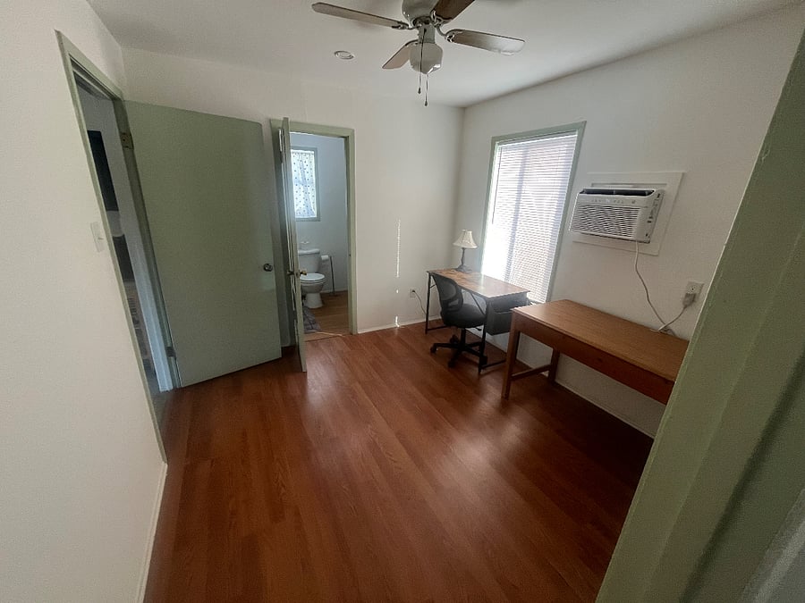 Furnished Finder property 597435_1 photo 14