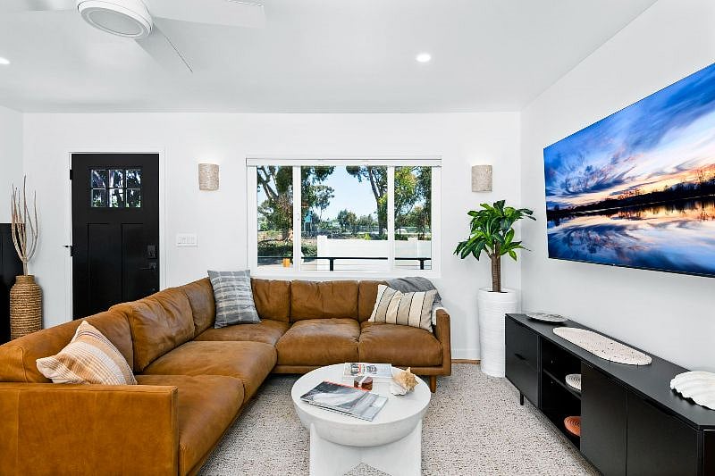 Furnished Finder property 597480_1 photo 18