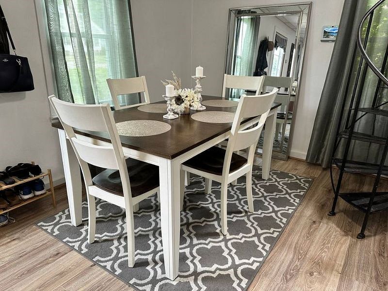 Furnished Finder property 597516_1 photo 14