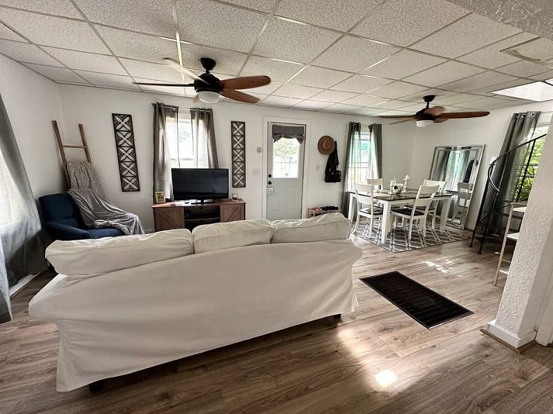 Furnished Finder property 597516_1 photo 5