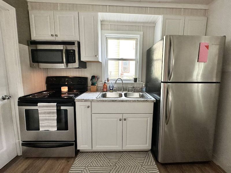 Furnished Finder property 597516_1 photo 8