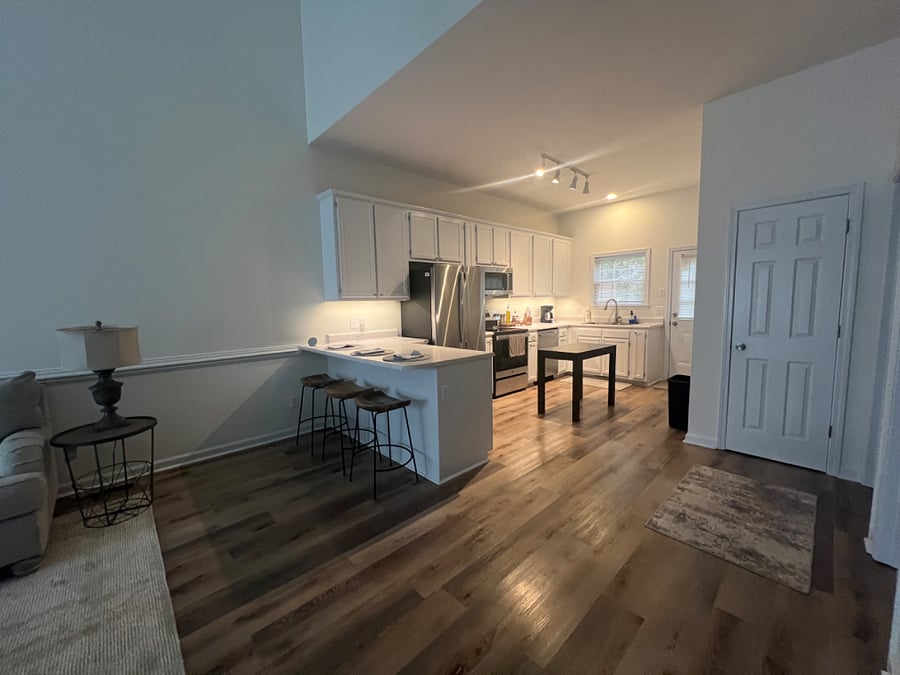 Furnished Finder property 597537_1 photo 4