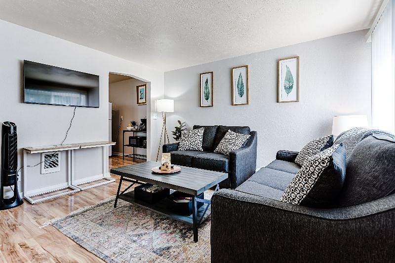 Furnished Finder property 597554_1 photo 4