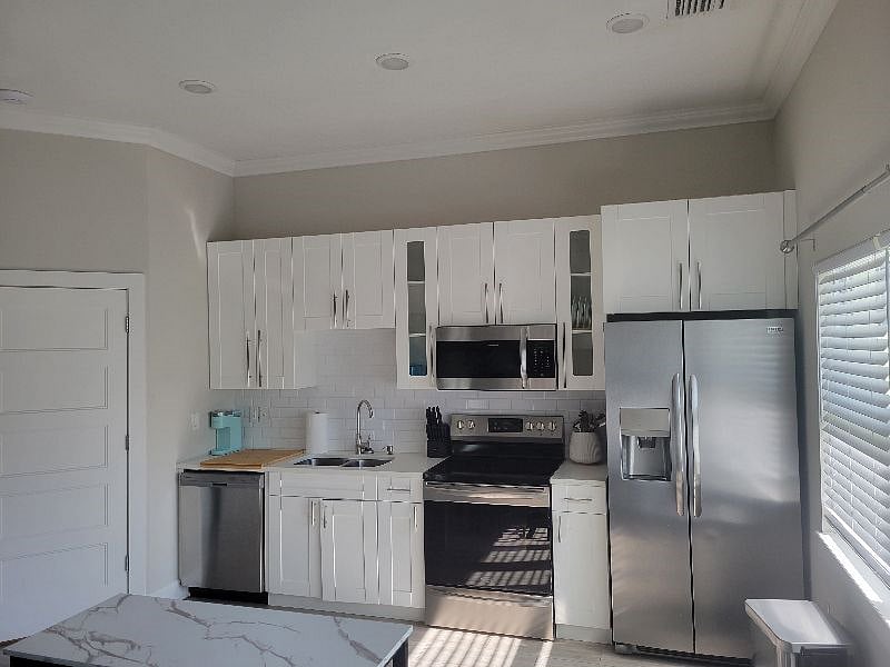 Furnished Finder property 597567_1 photo 3