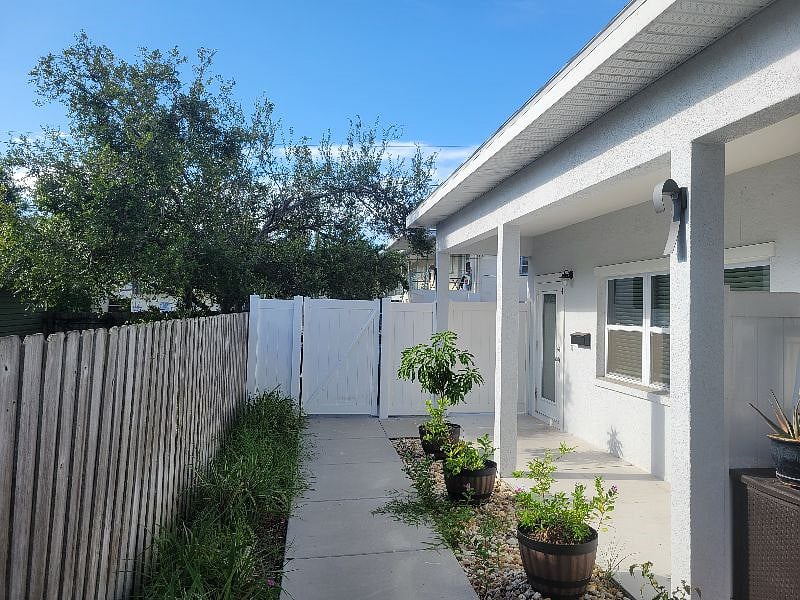 Furnished Finder property 597567_1 photo 8