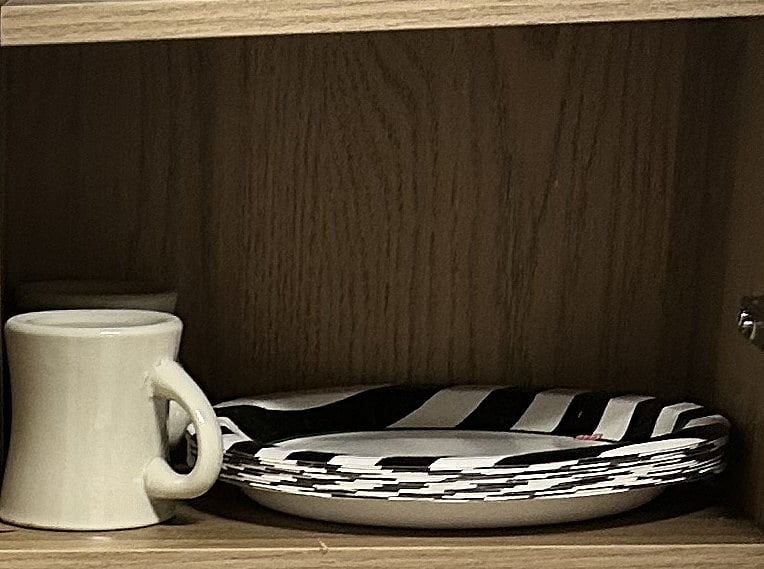 Dinnerware-start up