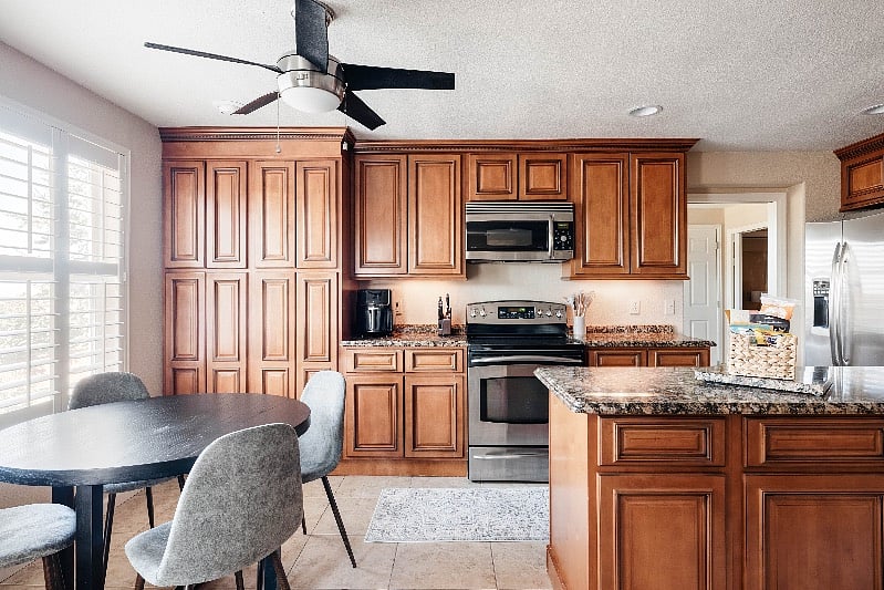 Furnished Finder property 597621_1 photo 3