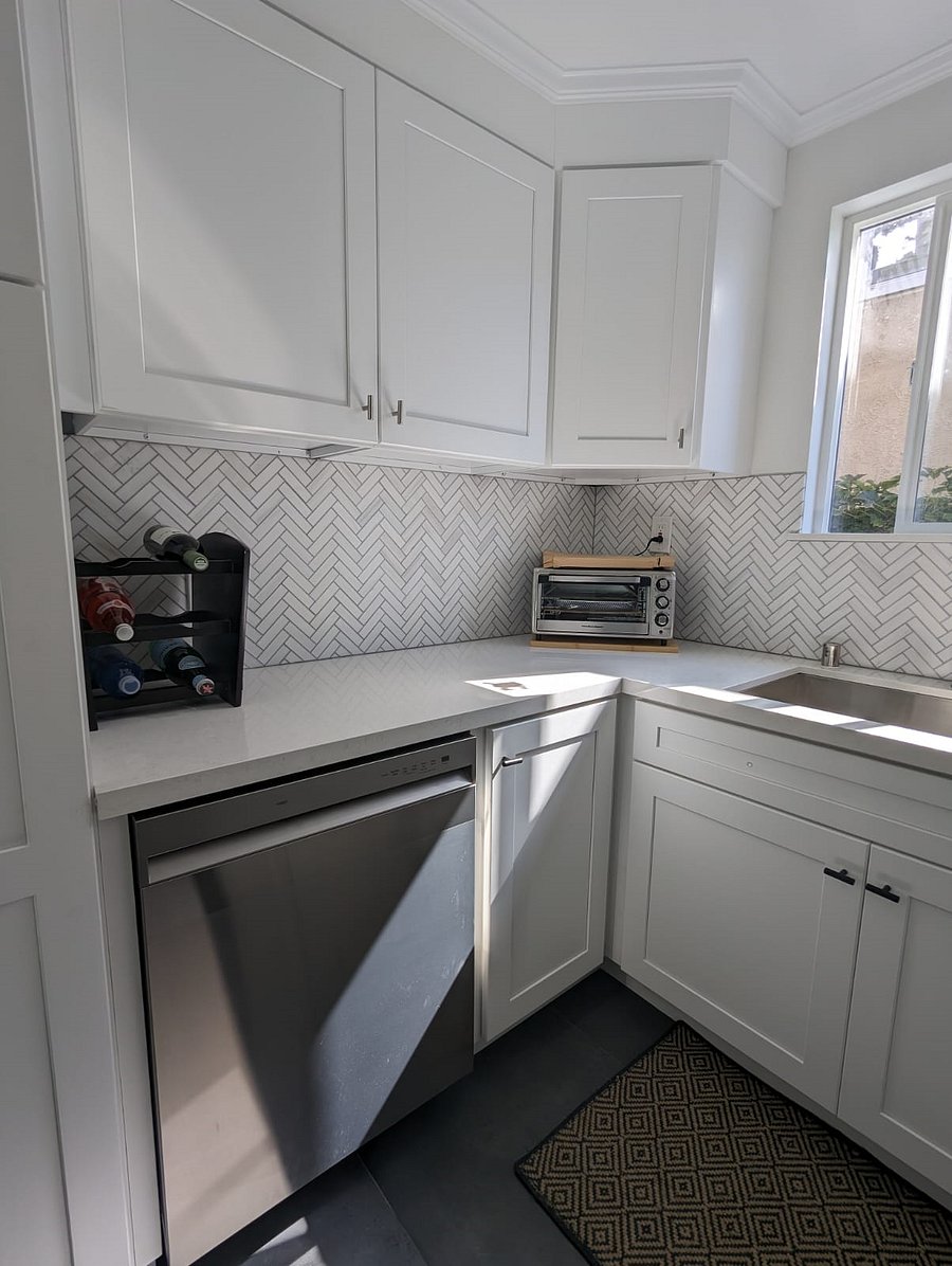 Furnished Finder property 597644_1 photo 3